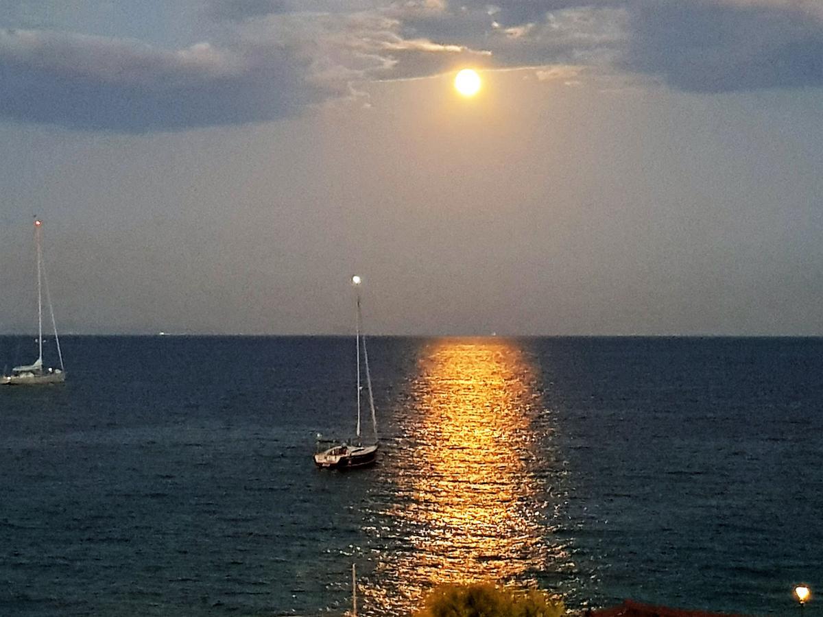 Apartmán Sunrise Flora Agia Marina  Exteriér fotografie